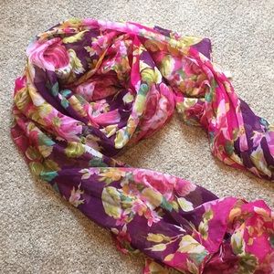 Multicolored scarf